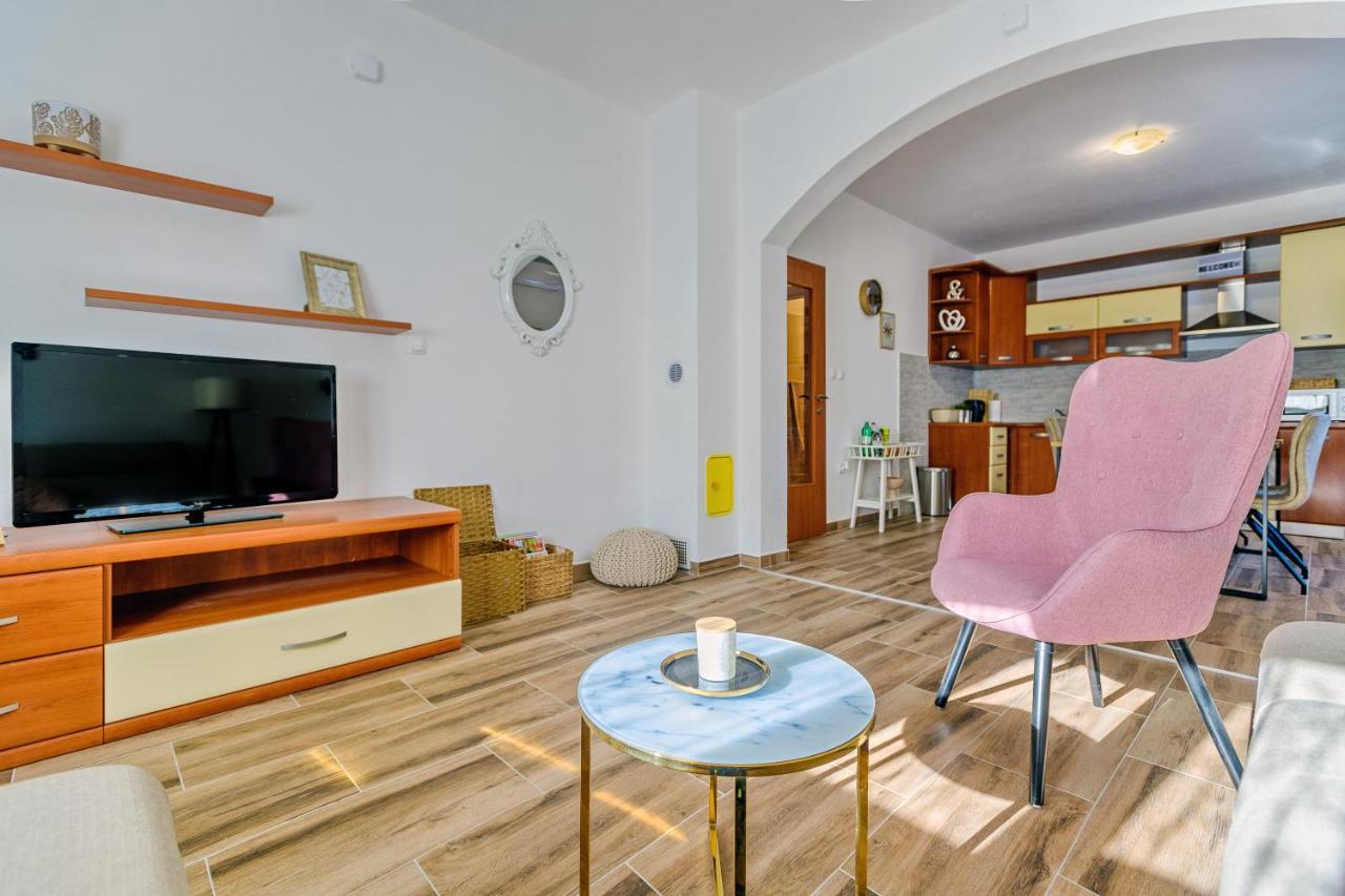 Holiday Apartment -Zara Esterno foto