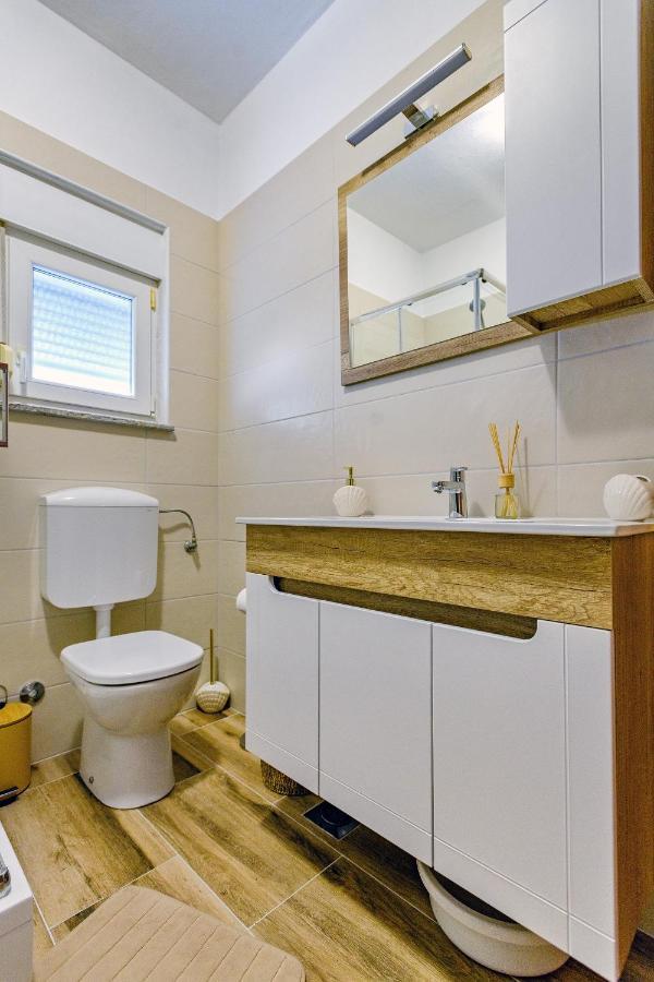 Holiday Apartment -Zara Esterno foto